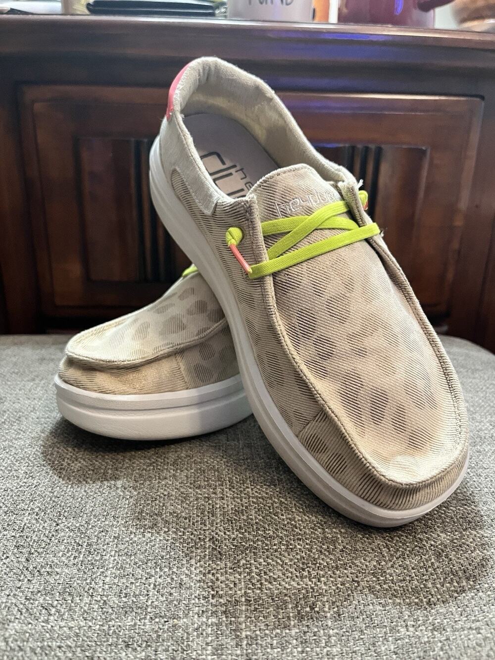 Hey Dude Wendy Rise Leopard Neon Shoes Women’s 8